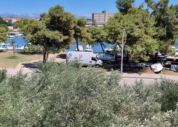 Cabezas Ζαντάρ